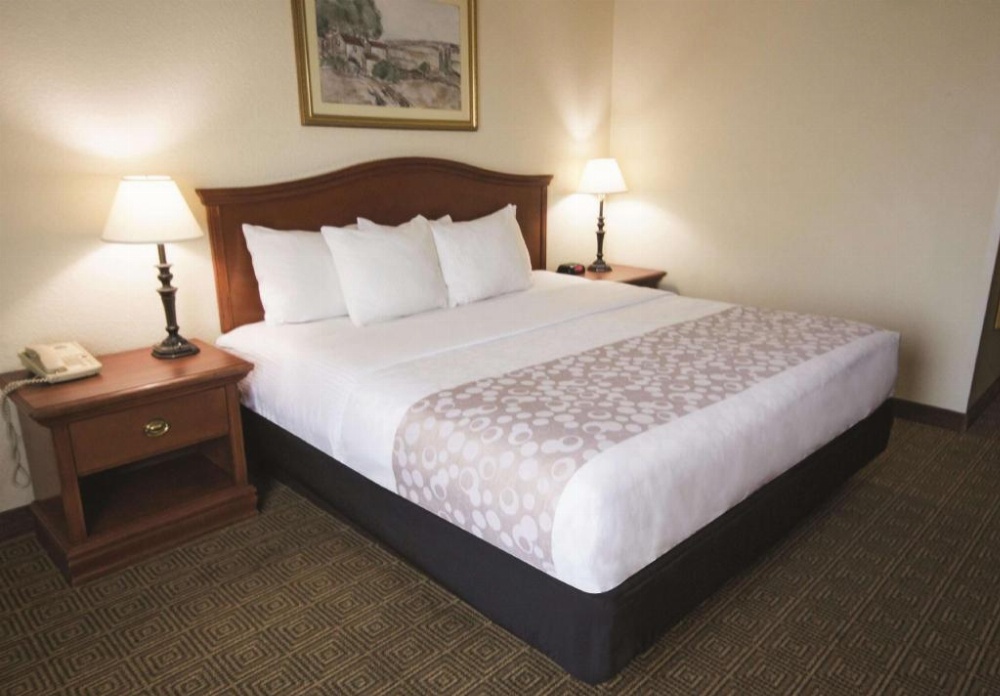 La Quinta Inn & Suites by Wyndham Downtown Conference Center Main image