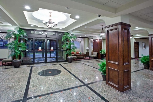 La Quinta Inn & Suites by Wyndham Downtown Conference Center image 24